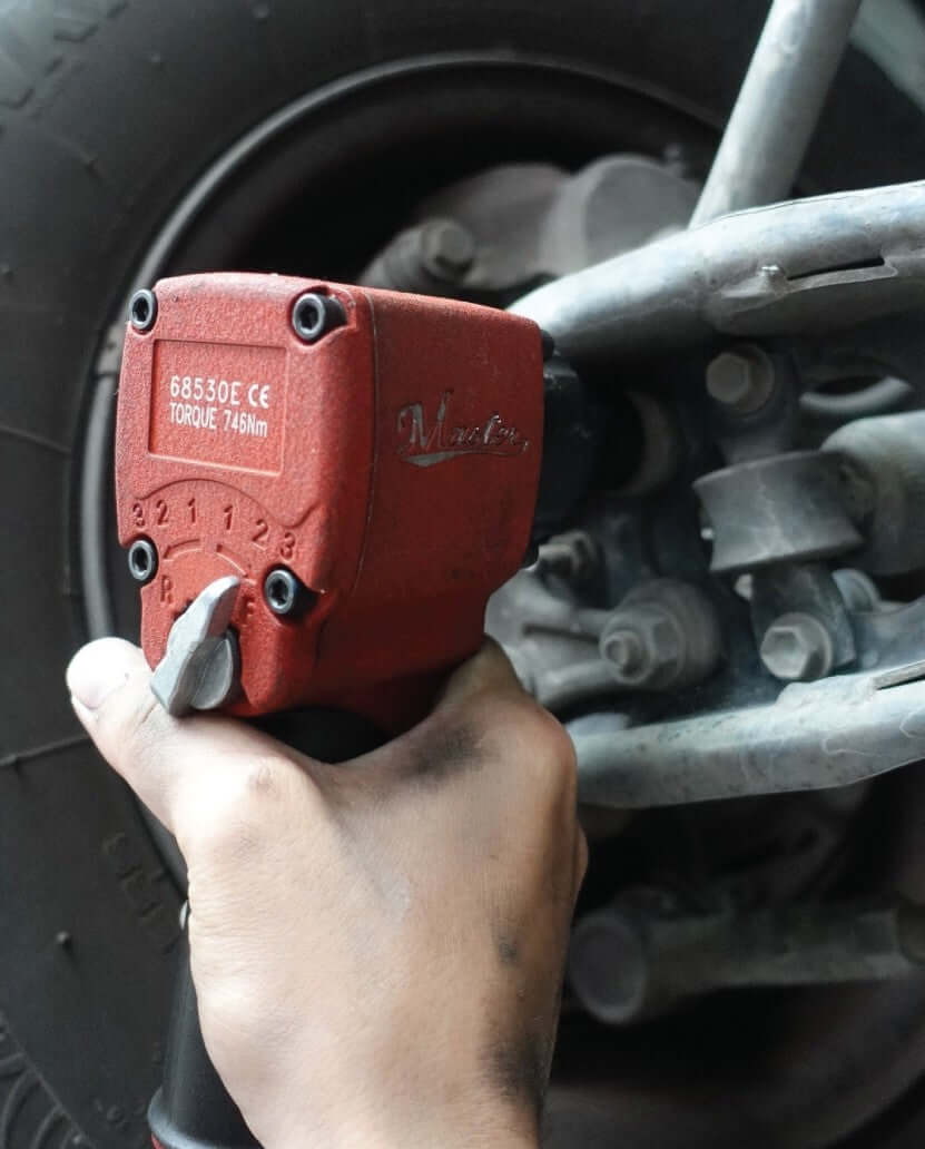 Master Palm 68530 1/2" Small Twin Hammer Air Impact Wrench, Max. 550 Ft/lb Torque - 68530 - USD $225 - Master Palm Pneumatic